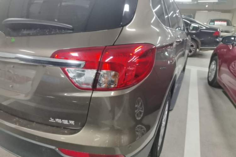 Used Buick Envision 2016 20T Two-Wheel-Drive Elite Model Exterior 3