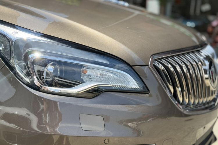 Used Buick Envision 2016 28T Four-Wheel Drive Luxury Model Exterior 4