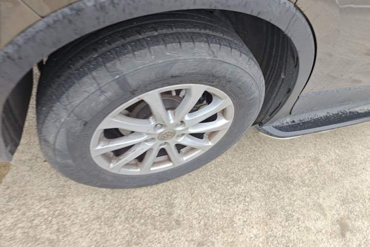 Used Buick Envision 2016 20T Two-Wheel-Drive Elite Model Exterior 5