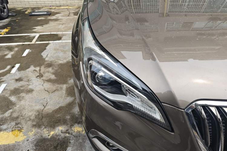 Used Buick Envision 2016 20T Two-Wheel-Drive Elite Model Exterior 6