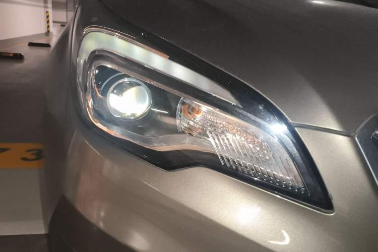 Used Buick Envision 2016 20T Two-Wheel-Drive Elite Model Exterior 6