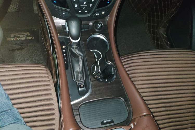 Used Buick Envision 2016 20T Two-Wheel-Drive Elite Model Gear Lever