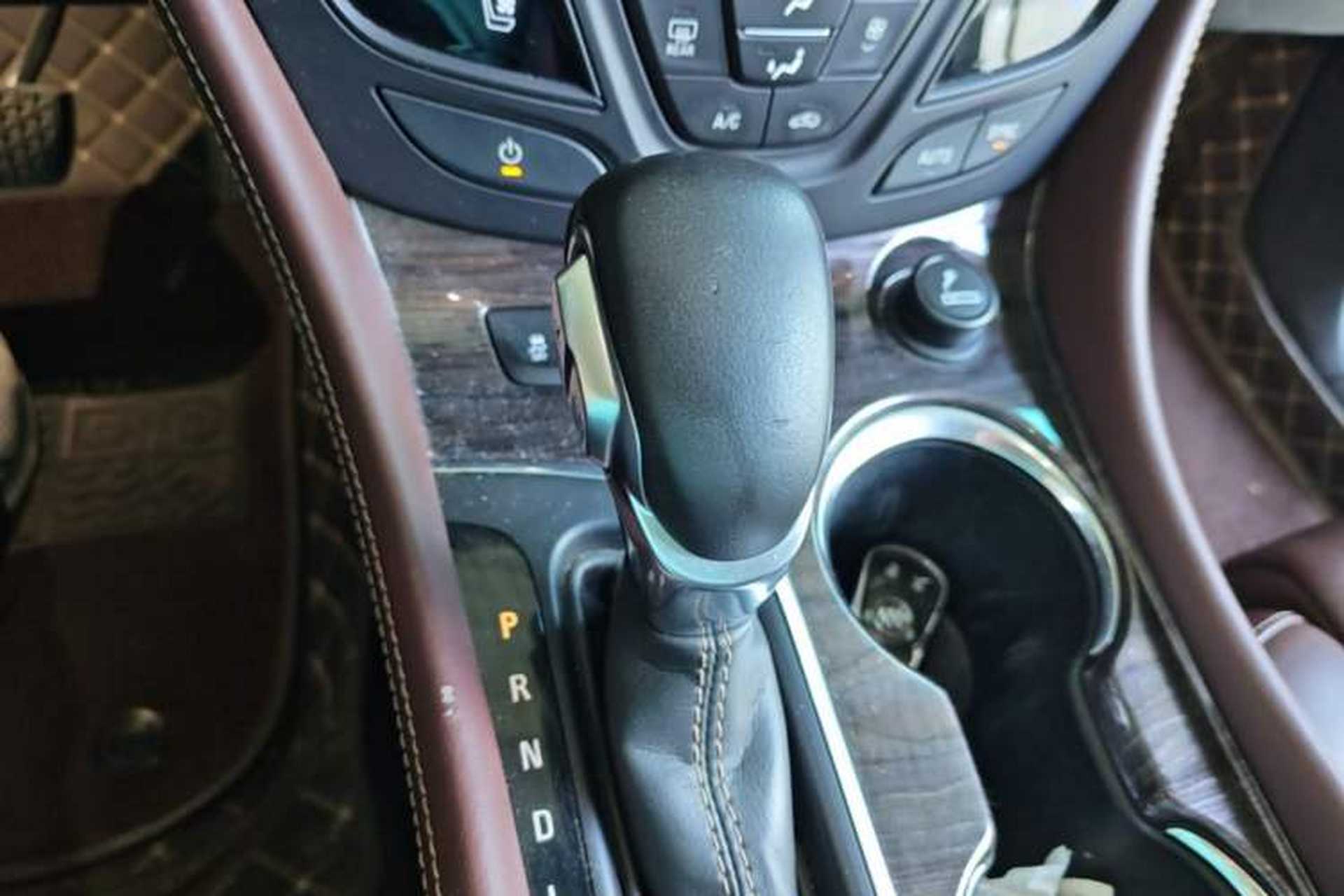 Used Buick Envision 2016 28T Four-Wheel Drive Luxury Model Gear Lever