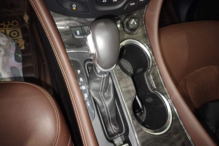Used Buick Envision 2016 28T Four-Wheel Drive Elite Version Gear Lever
