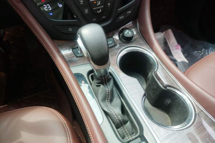 Used Buick Envision 2016 28T Four-Wheel Drive Elite Version Gear Lever