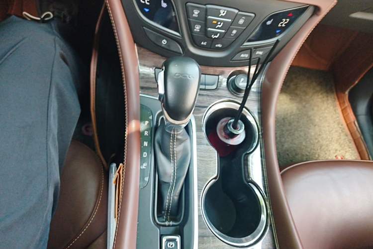 Used Buick Envision 2016 20T Two-Wheel-Drive Elite Model Gear Lever
