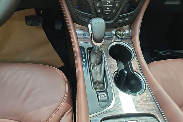 Used Buick Envision 2016 20T Two-Wheel-Drive Elite Model Gear Lever