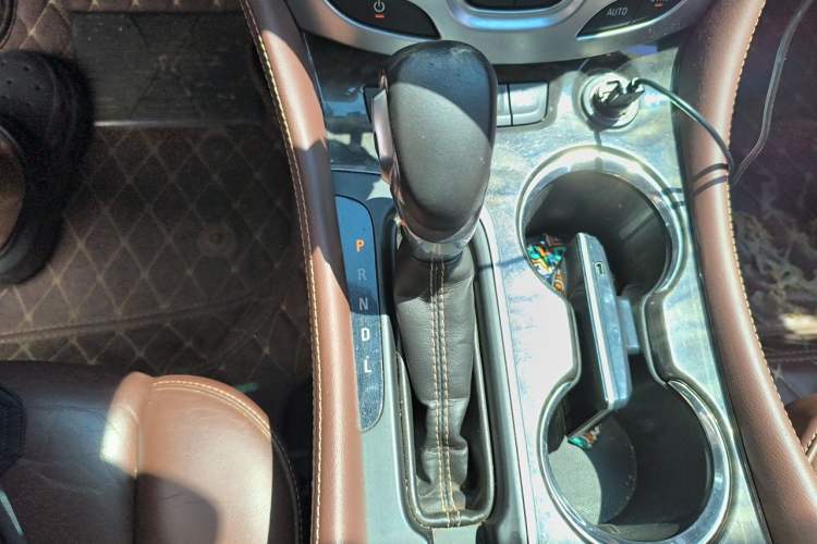Used Buick Envision 2016 28T Four-Wheel Drive Luxury Model Gear Lever