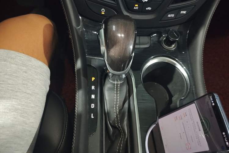 Used Buick Envision 2016 20T Two-Wheel Drive Leading Version Gear Lever