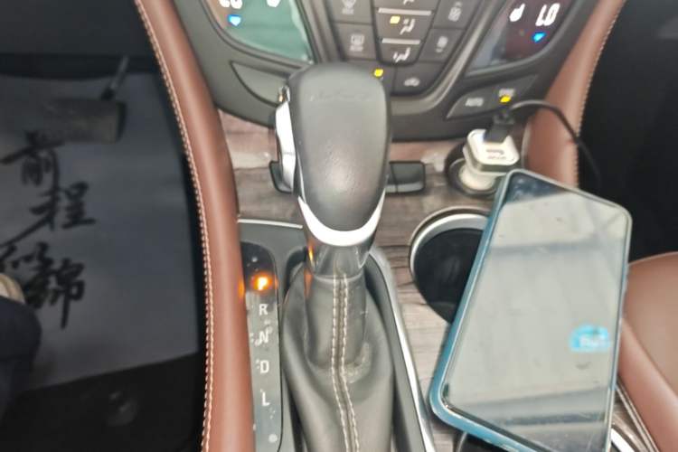 Used Buick Envision 2016 20T Two-Wheel-Drive Elite Model Gear Lever