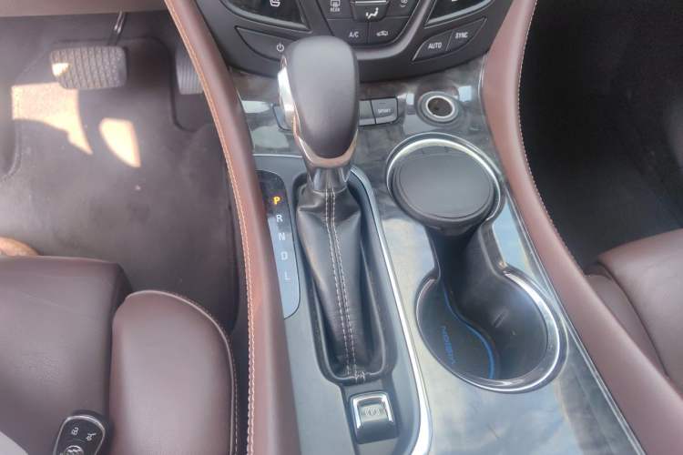 Used Buick Envision 2016 28T Four-Wheel Drive Luxury Model Gear Lever