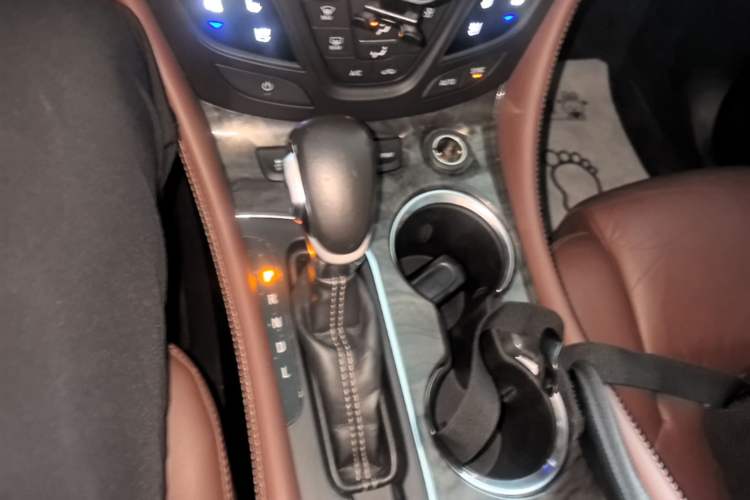 Used Buick Envision 2016 28T Four-Wheel Drive Luxury Model Gear Lever