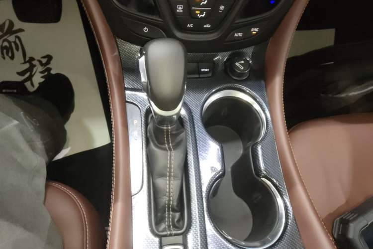 Used Buick Envision 2016 28T Four-Wheel Drive Elite Version Gear Lever