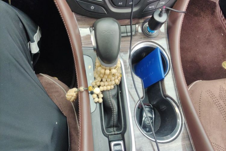 Used Buick Envision 2016 20T Two-Wheel-Drive Elite Model Gear Lever
