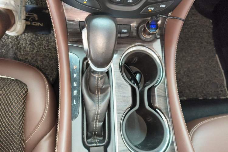 Used Buick Envision 2016 28T Four-Wheel Drive Elite Version Gear Lever