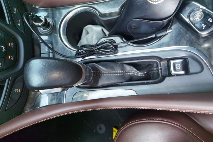 Used Buick Envision 2016 28T Four-Wheel Drive Elite Version Gear Lever