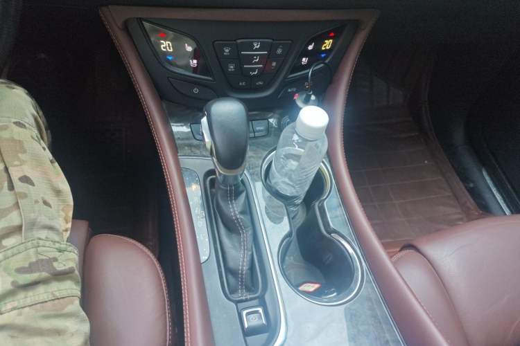Used Buick Envision 2016 28T Four-Wheel Drive Luxury Model Gear Lever
