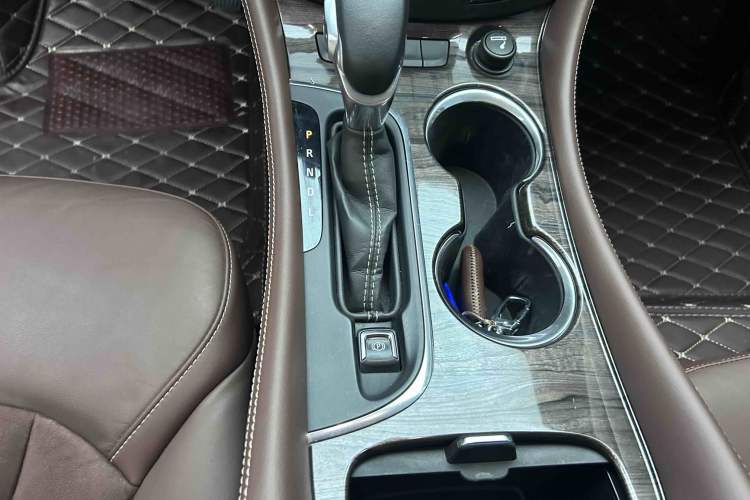 Used Buick Envision 2016 20T Two-Wheel-Drive Elite Model Gear Lever
