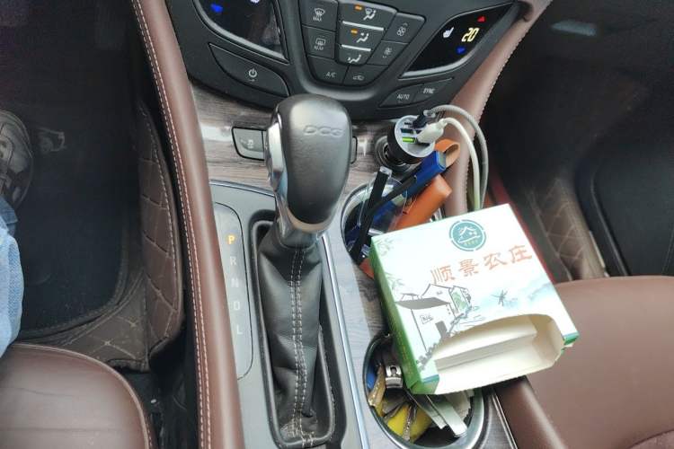 Used Buick Envision 2016 20T Two-Wheel-Drive Elite Model Gear Lever