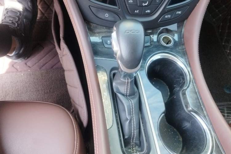Used Buick Envision 2016 20T Two-Wheel-Drive Elite Model Gear Lever