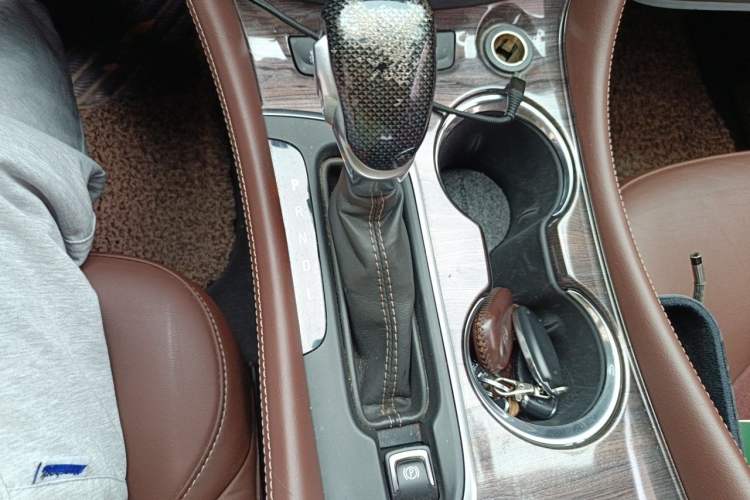Used Buick Envision 2016 20T Two-Wheel-Drive Elite Model Gear Lever