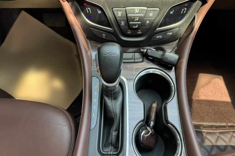 Used Buick Envision 2016 20T Two-Wheel-Drive Elite Model Gear Lever