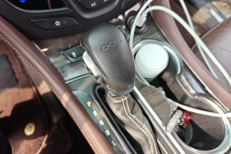 Used Buick Envision 2016 20T Two-Wheel-Drive Elite Model Gear Lever