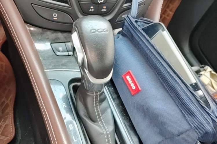Used Buick Envision 2016 20T Two-Wheel-Drive Elite Model Gear Lever