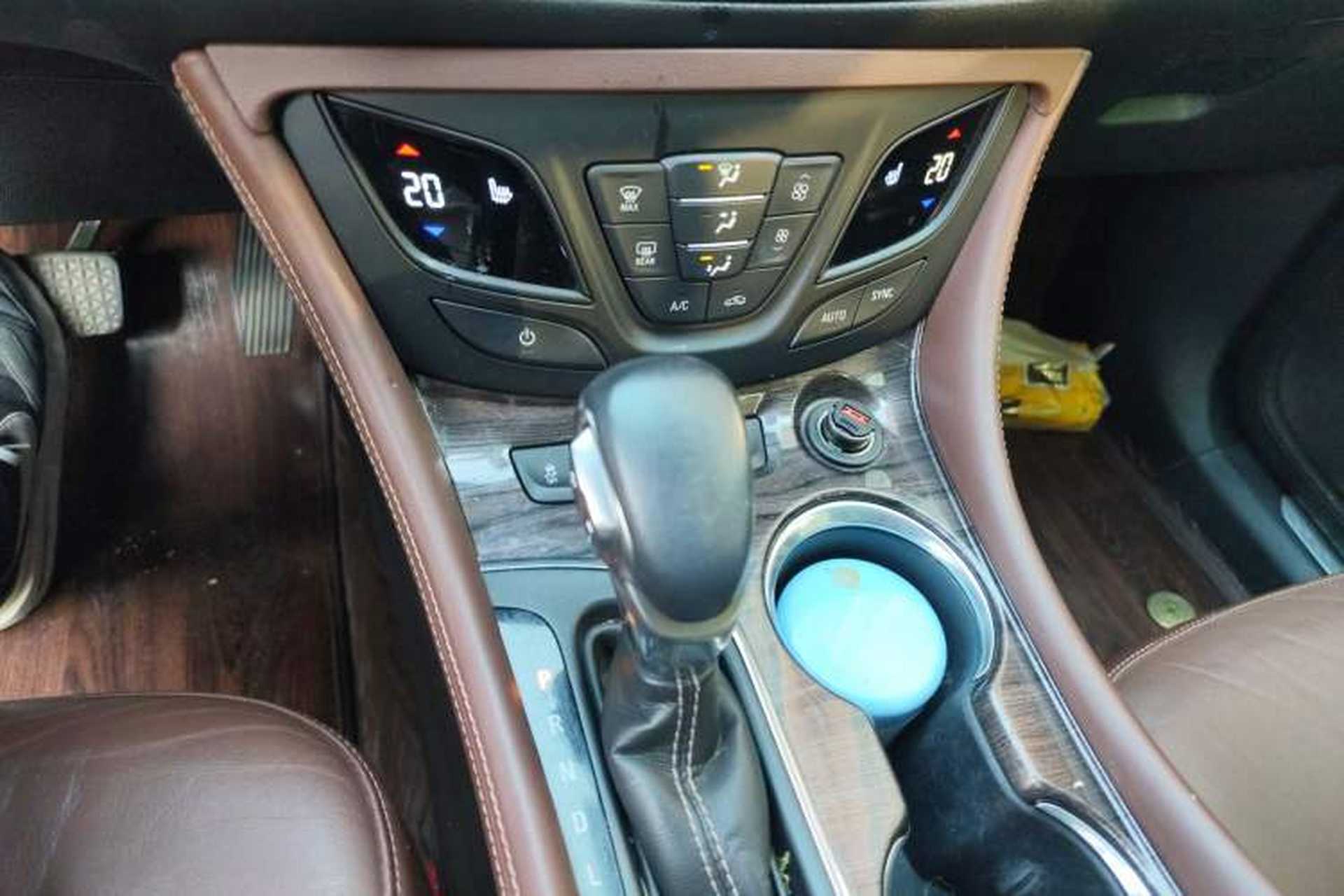 Used Buick Envision 2016 28T Four-Wheel Drive Elite Version Gear Lever
