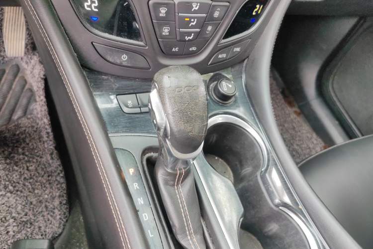 Used Buick Envision 2016 20T Two-Wheel-Drive Elite Model Gear Lever