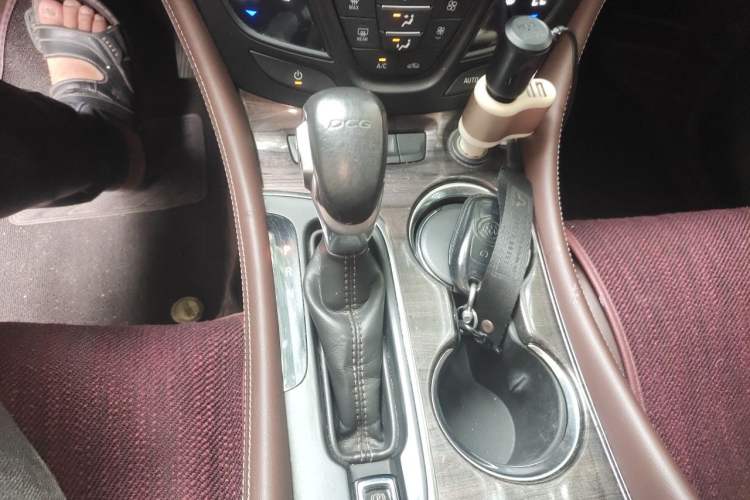 Used Buick Envision 2016 20T Two-Wheel-Drive Elite Model Gear Lever