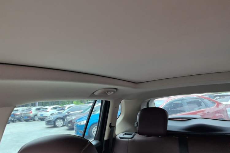 Used Buick Envision 2016 20T Two-Wheel-Drive Elite Model Headliner
