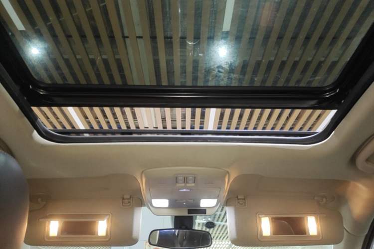 Used Buick Envision 2016 20T Two-Wheel Drive Leading Version Headliner