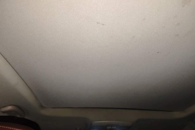 Used Buick Envision 2016 20T Two-Wheel-Drive Elite Model Headliner