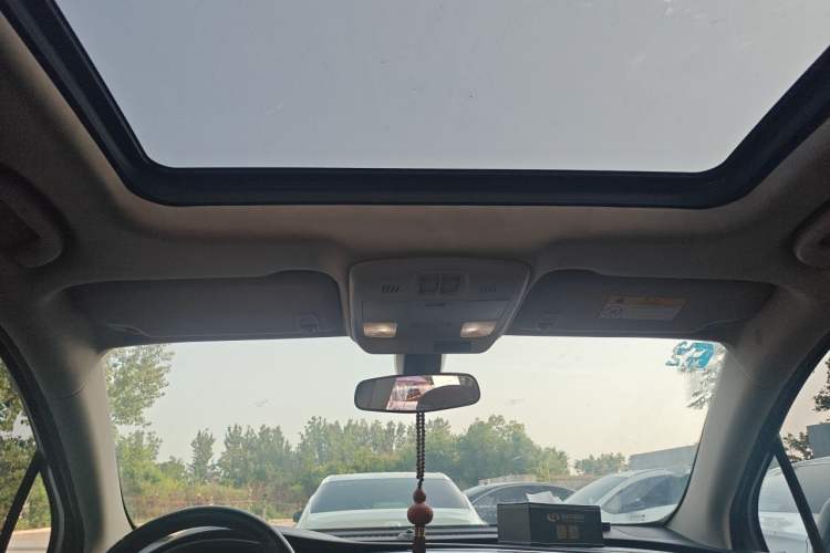 Used Buick Envision 2016 20T Two-Wheel-Drive Elite Model Headliner