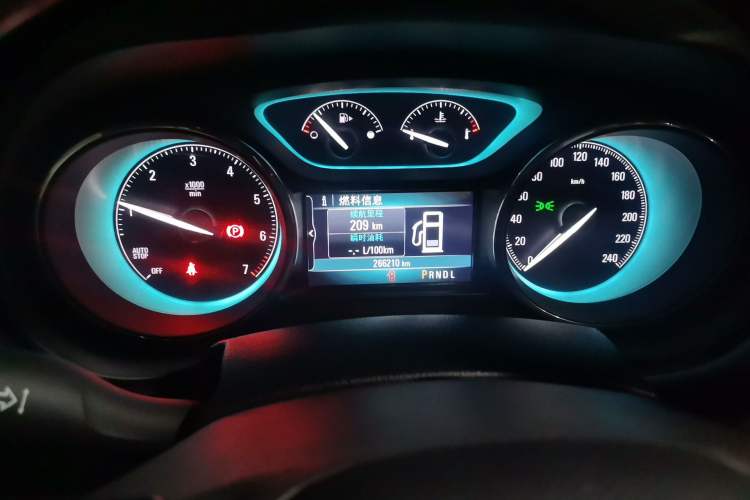 Used Buick Envision 2016 20T Two-Wheel-Drive Elite Model Instrument Cluster