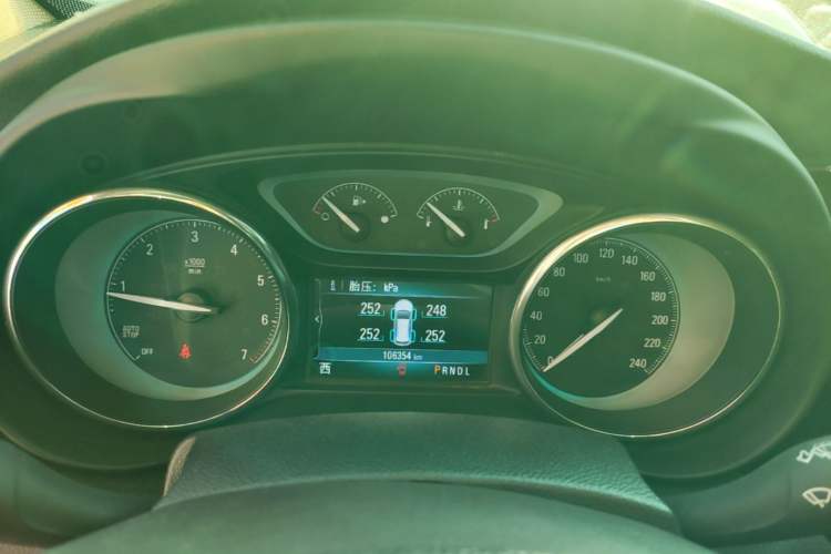 Used Buick Envision 2016 28T Four-Wheel Drive Luxury Model Instrument Cluster