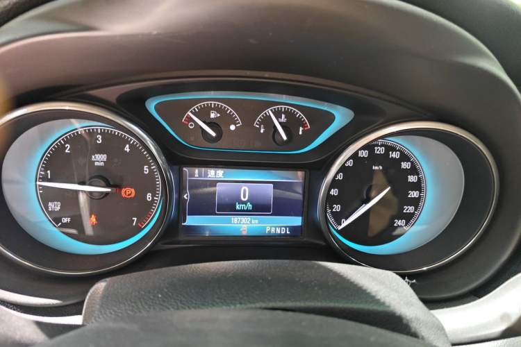 Used Buick Envision 2016 20T Two-Wheel-Drive Elite Model Instrument Cluster