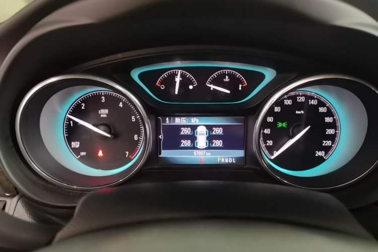 Used Buick Envision 2016 20T Two-Wheel-Drive Elite Model Instrument Cluster