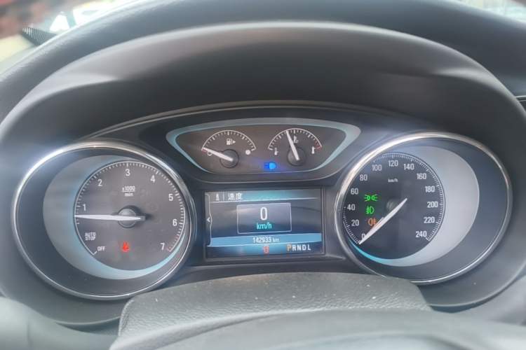 Used Buick Envision 2016 20T Two-Wheel-Drive Elite Model Instrument Cluster