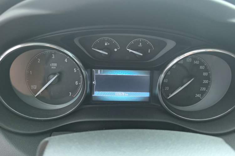Used Buick Envision 2016 20T Two-Wheel-Drive Elite Model Instrument Cluster
