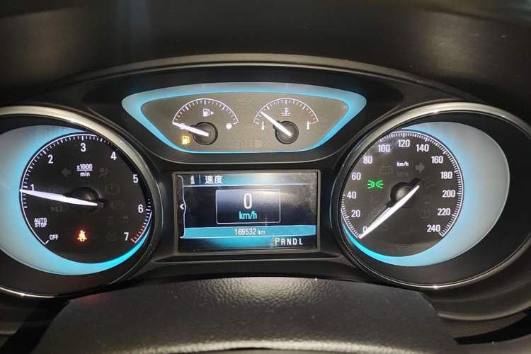 Used Buick Envision 2016 20T Two-Wheel-Drive Elite Model Instrument Cluster