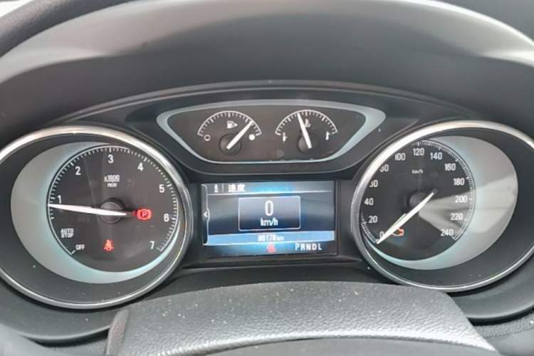 Used Buick Envision 2016 20T Two-Wheel-Drive Elite Model Instrument Cluster