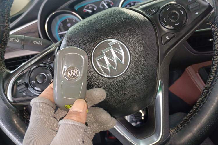 Used Buick Envision 2016 20T Two-Wheel-Drive Elite Model Interior 1