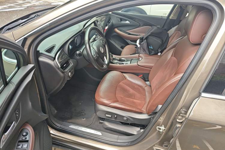 Used Buick Envision 2016 20T Two-Wheel-Drive Elite Model Interior 3