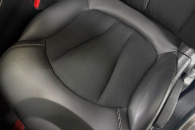 Used Buick Envision 2016 20T Two-Wheel Drive Leading Version Interior 3