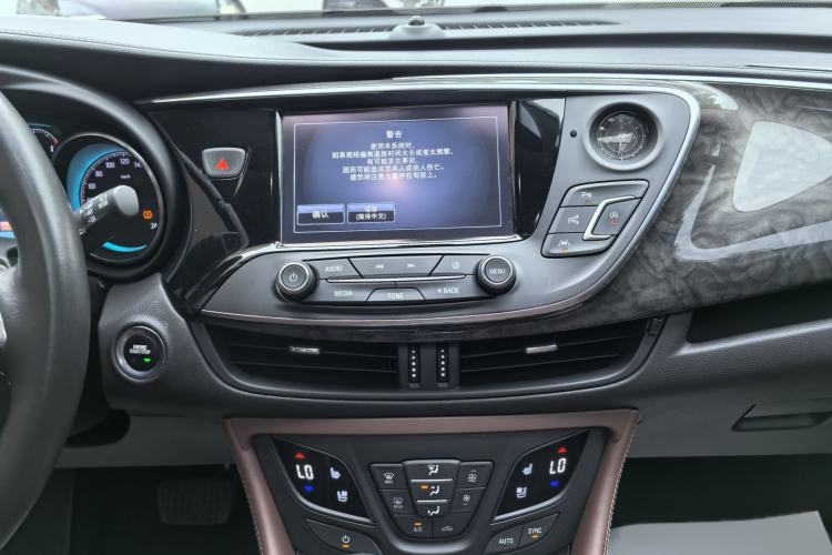 Used Buick Envision 2016 28T Four-Wheel Drive Luxury Model Interior 3