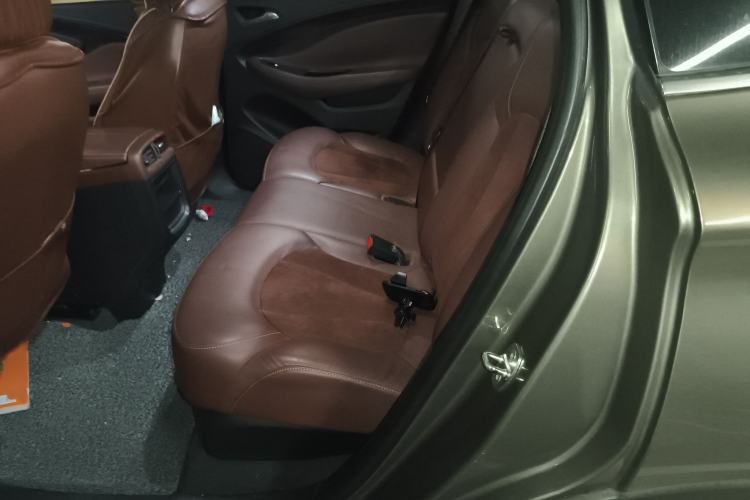 Used Buick Envision 2016 20T Two-Wheel-Drive Elite Model Interior 4