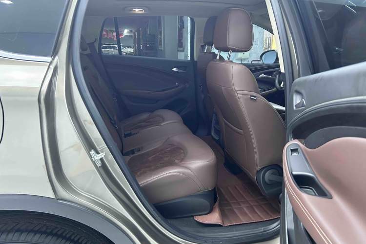 Used Buick Envision 2016 20T Two-Wheel-Drive Elite Model Interior 4
