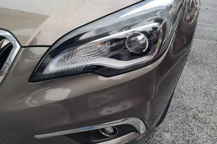 Used Buick Envision 2016 20T Two-Wheel-Drive Elite Model Left Front Headlight